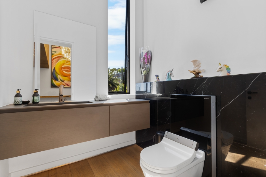 5 Bedroom Property for Sale in Camps Bay Western Cape